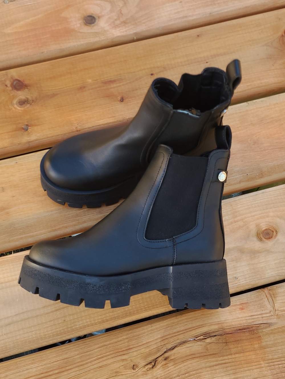 New Steve Madden Malcom Chunky Black Chelsea Ankle Boots - Women's Size 6.e
